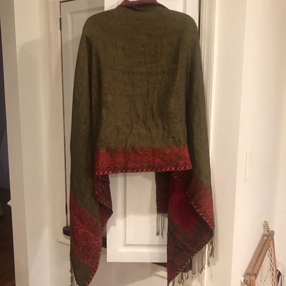 Beautiful Large Two Sided Pashmina - Picture 8 of 8